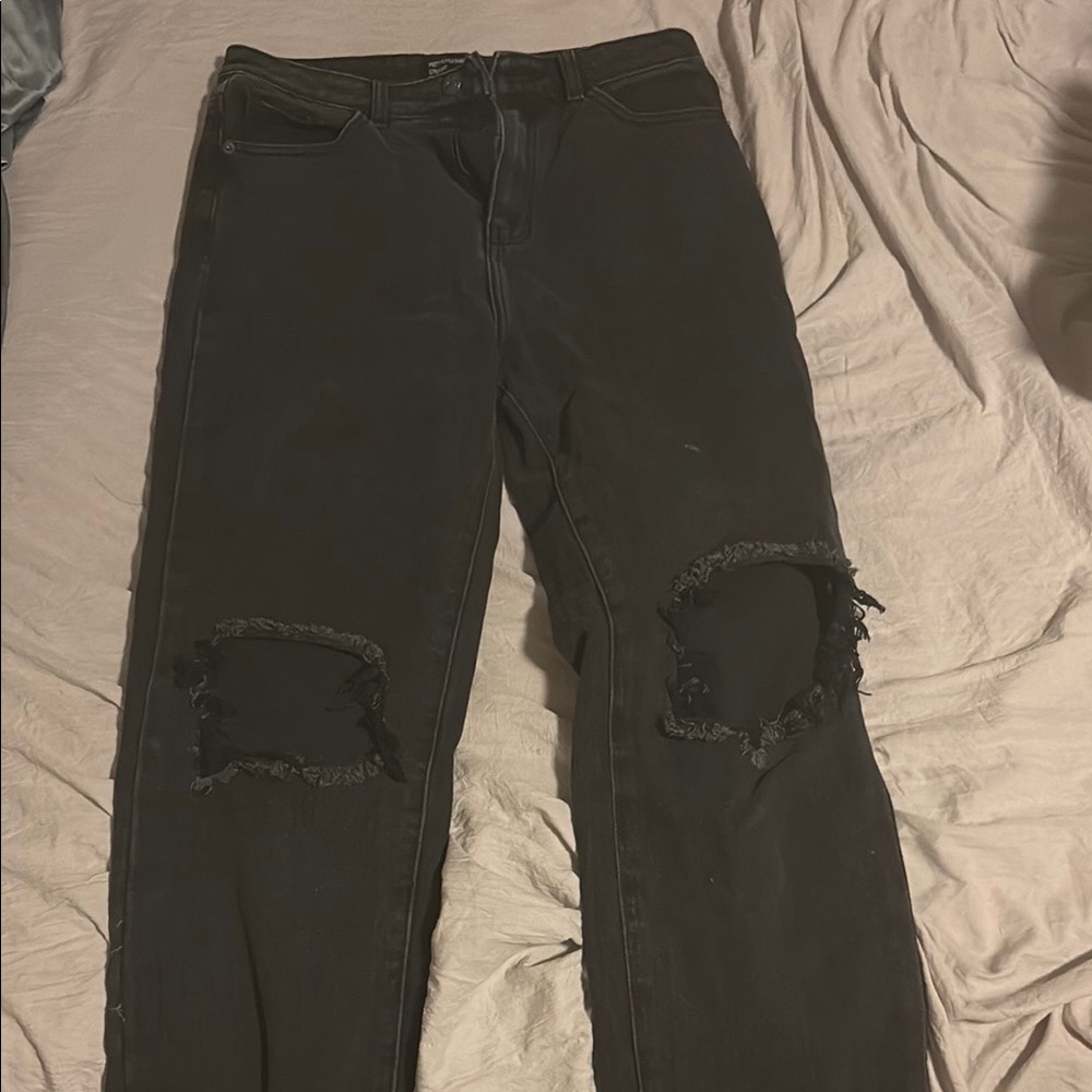 Black Pretty Little Thing Jeans with Distressed Knees